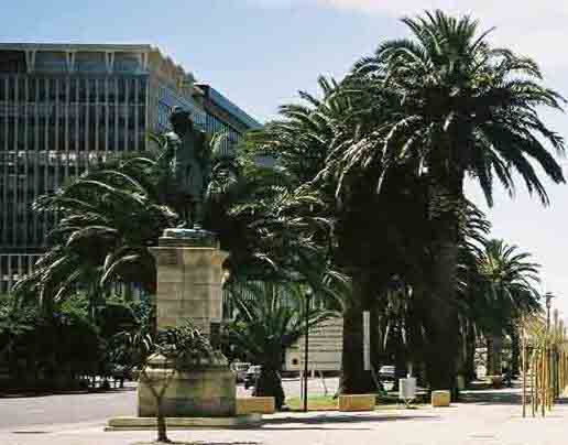 Statue of Jan van Riebeeck